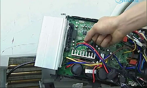 达川美的空调电话是多少